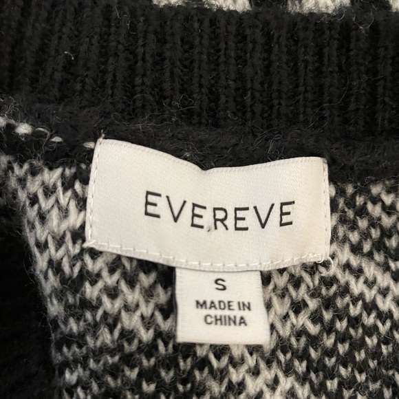 Houndstooth Sweater Vest - Picture 2 of 5